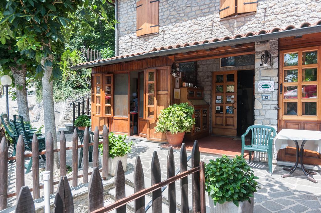 Hotel Da Giovanna Chiusi della Verna Exterior foto